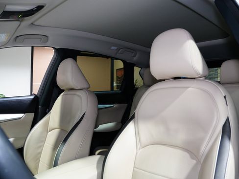 Used 2022 INFINITI QX50 Sensory image 15