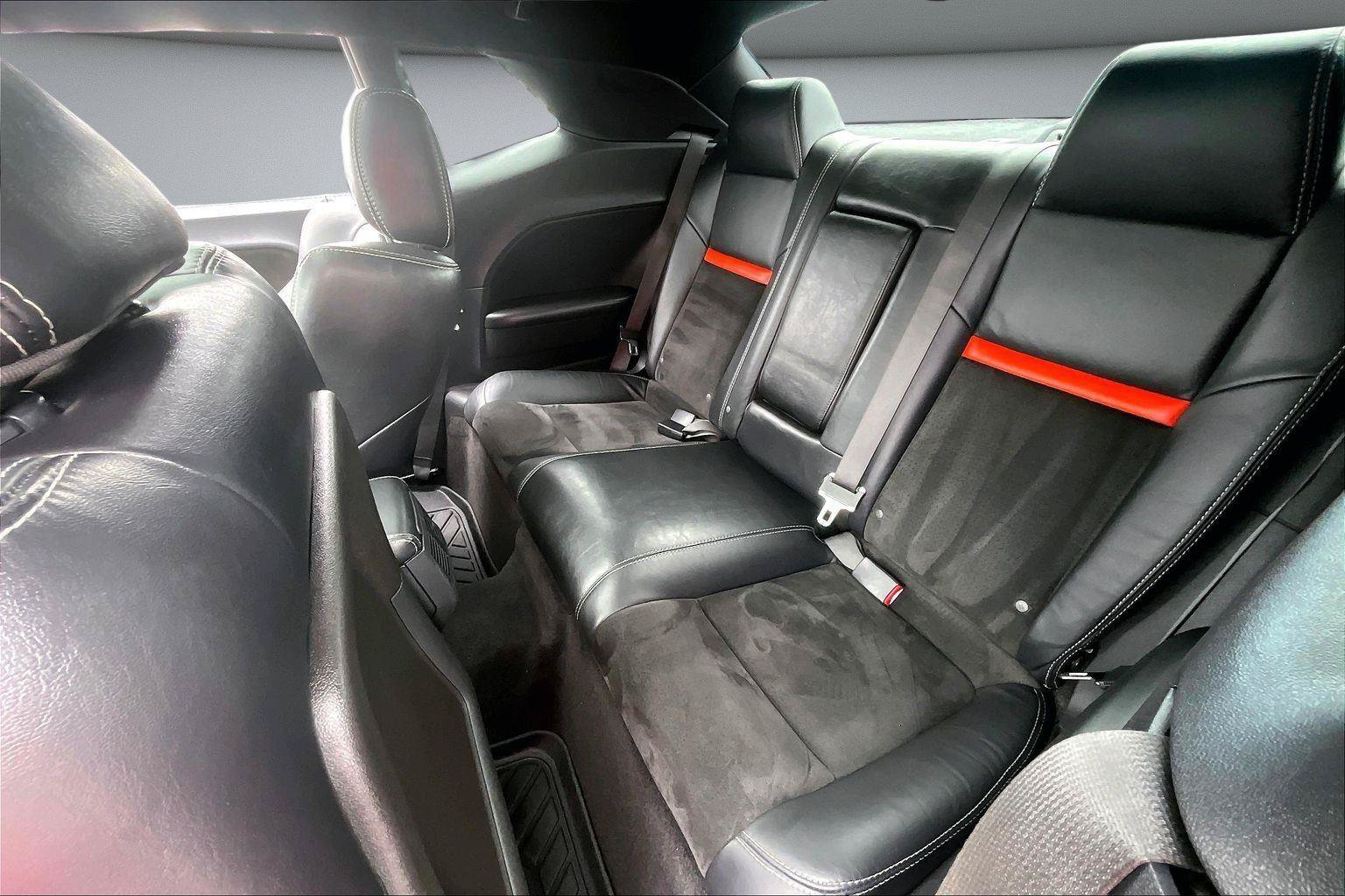 Used 2009 Dodge Challenger SRT8 w/ SRT Option Group II RWD image 22