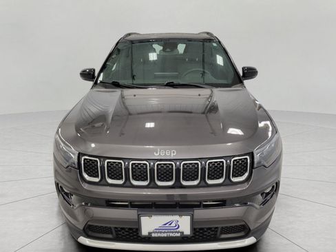 Used 2023 Jeep Compass Limited w/ Sun and Sound Group AWD/4WD image 14