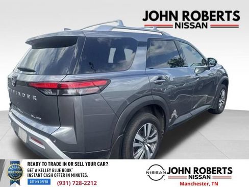 Used 2023 Nissan Pathfinder SL AWD/4WD image 6