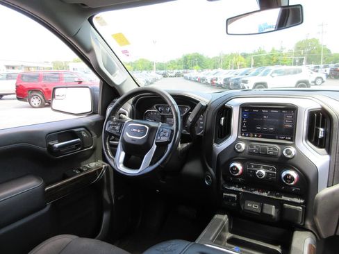 Used 2020 GMC Sierra 1500 Elevation w/ Elevation Value Package AWD/4WD image 27