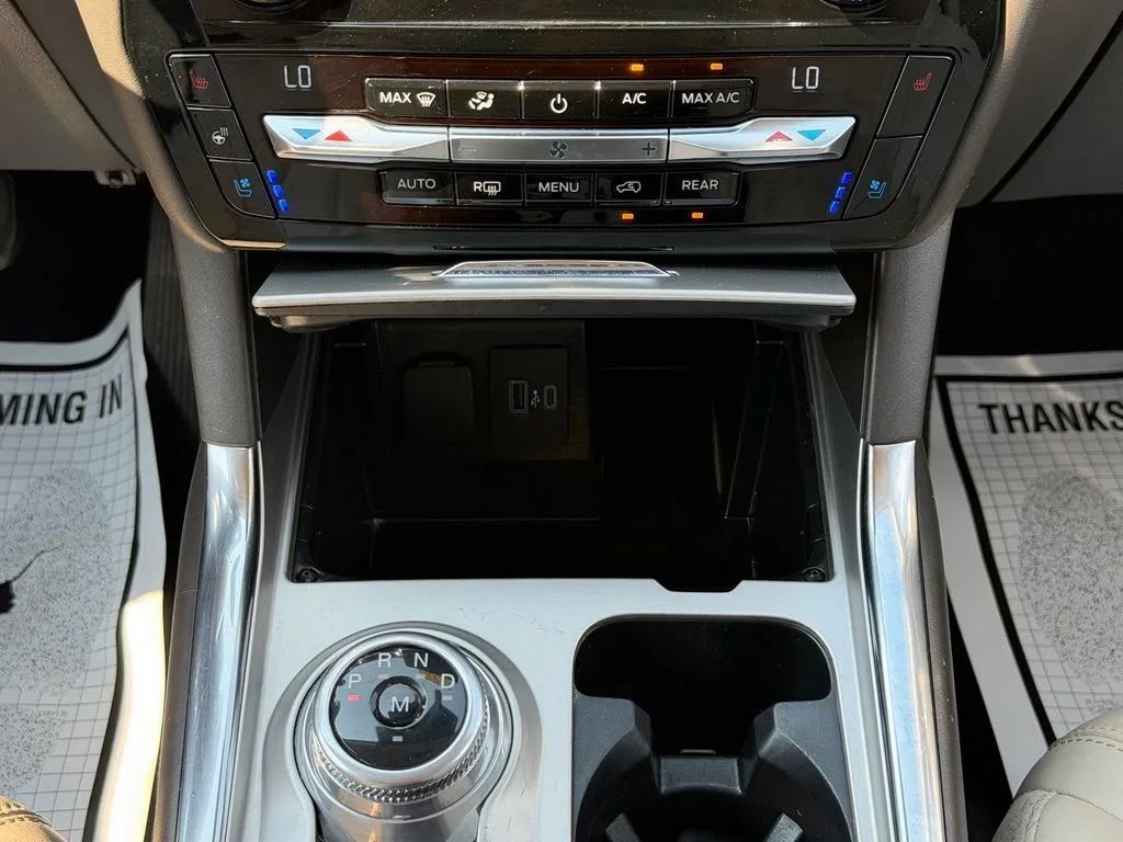Used 2021 Ford Explorer Platinum w/ Equipment Group 601A AWD/4WD image 24