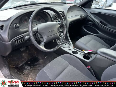 Used 2001 Ford Mustang Coupe image 13