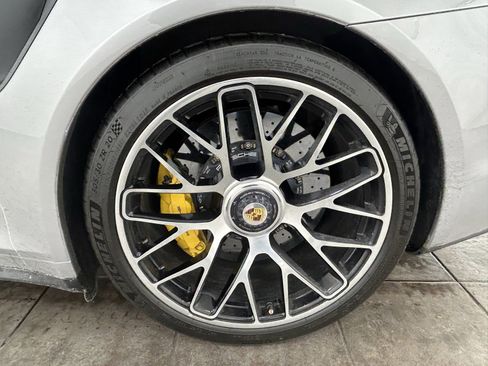 Used 2014 Porsche 911 Turbo S image 34
