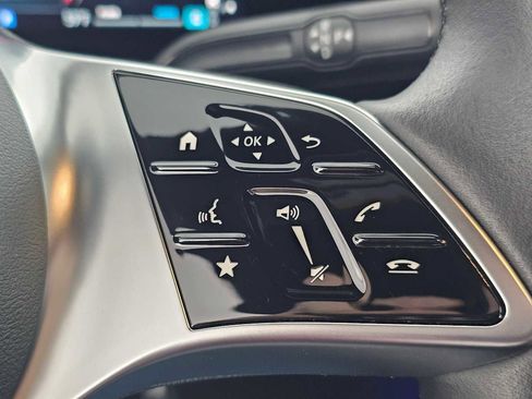 Certified 2025 Mercedes-Benz GLA 250 image 29