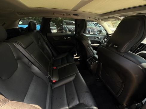 Used 2019 Volvo XC60 T5 Inscription w/ Protection Package Premier FWD image 11