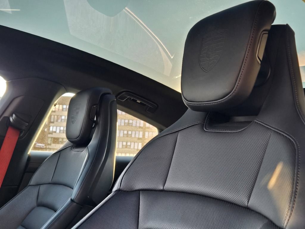 Certified 2025 Porsche Taycan RWD image 16