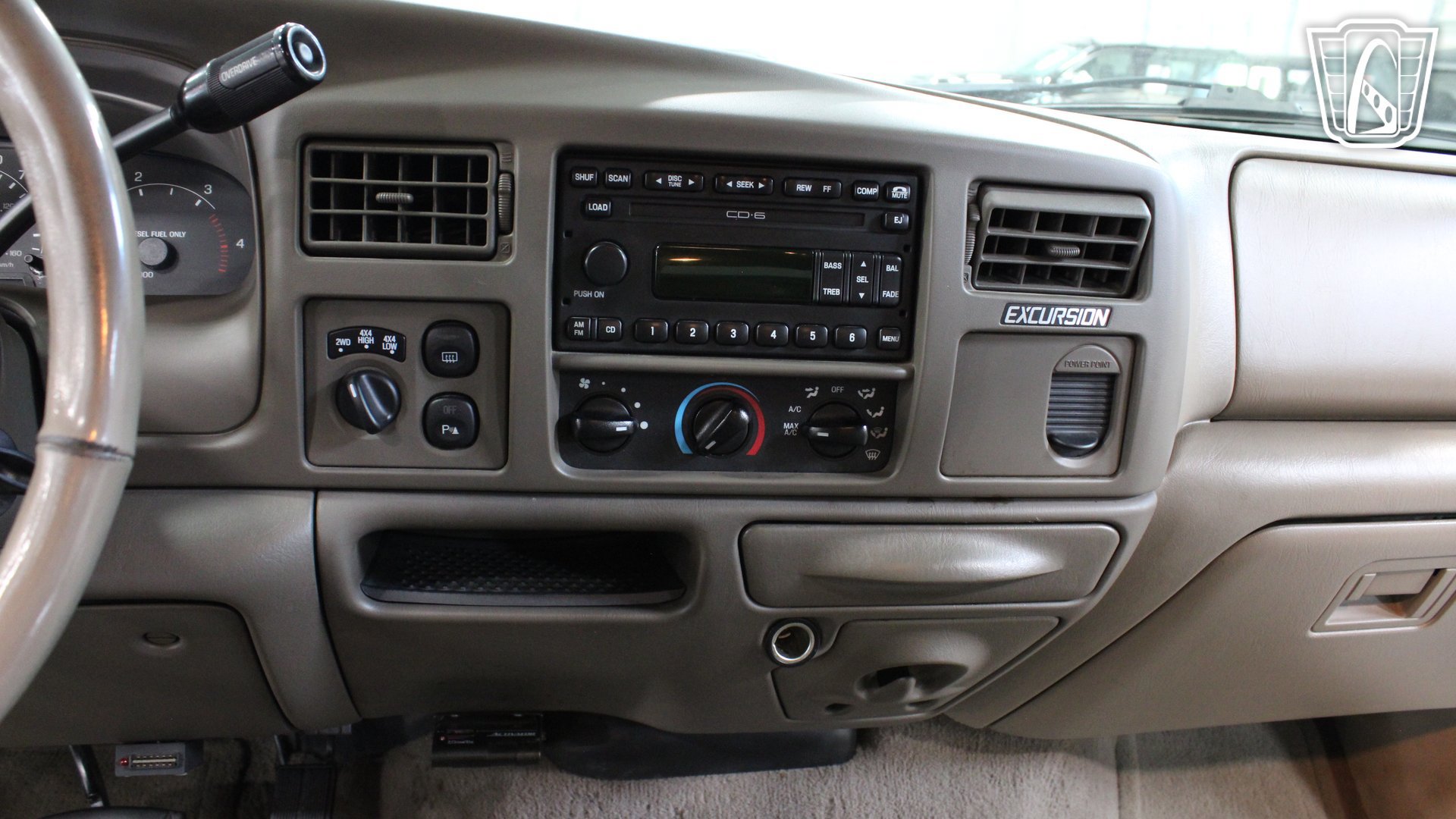Used 2001 Ford Excursion Limited AWD/4WD image 12