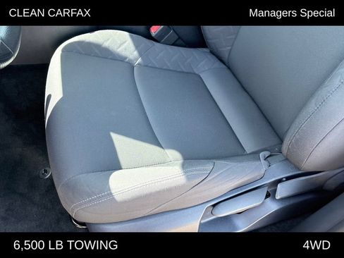 Used 2025 Toyota Tacoma SR5 AWD/4WD image 10