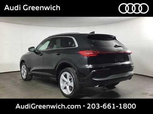 Used 2025 Audi Q5 Premium Plus w/ Premium Plus AWD/4WD image 5