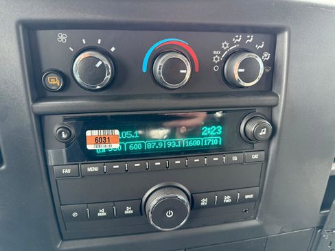 New 2025 Chevrolet Express 2500 Extended w/ Communications Package RWD image 19