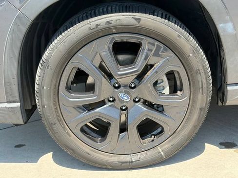 Used 2023 Subaru Ascent Onyx Edition AWD/4WD image 6