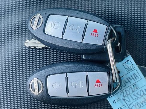 Used 2022 Nissan Frontier SV w/ Technology Package image 30