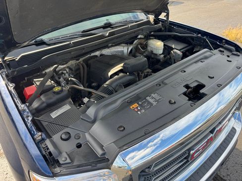 Used 2015 GMC Sierra 2500 SLE AWD/4WD image 24