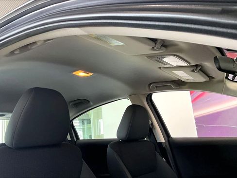 Used 2021 Honda HR-V LX image 27