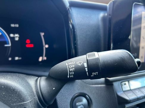 Used 2025 Toyota Camry LE FWD image 27