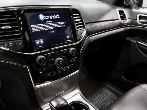 Used 2021 Jeep Grand Cherokee Limited AWD/4WD image 31