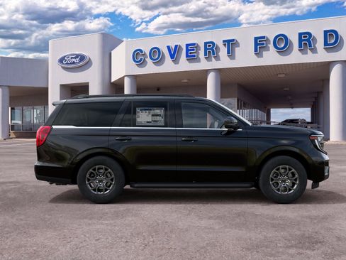 New 2027 Ford Expedition Active RWD image 5