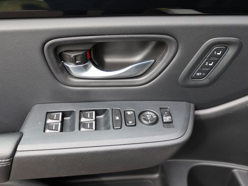 Used 2023 Honda Pilot Touring image 26