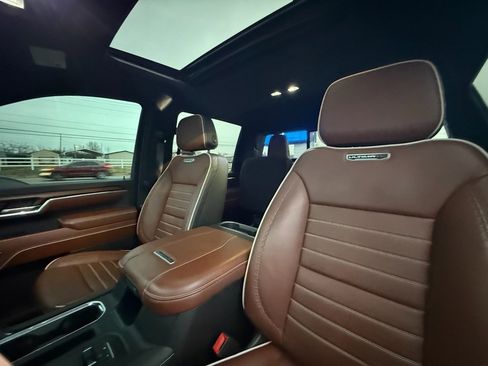 Used 2024 GMC Sierra 3500 Denali Ultimate image 17