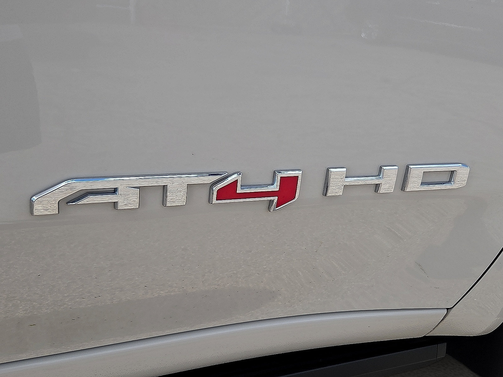 Used 2026 GMC Sierra 2500 AT4 w/ AT4 Premium Plus Package AWD/4WD image 8