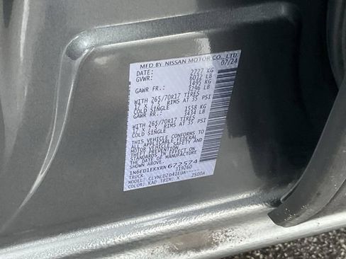 Used 2024 Nissan Frontier PRO-4X image 36