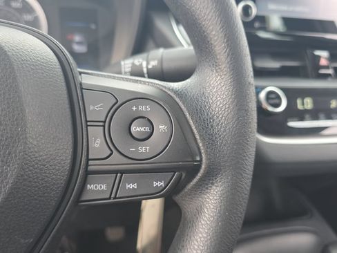 Used 2022 Toyota Corolla LE FWD image 20