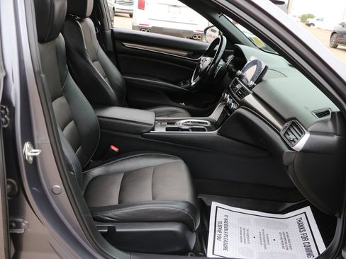 Used 2020 Honda Accord Sport image 32
