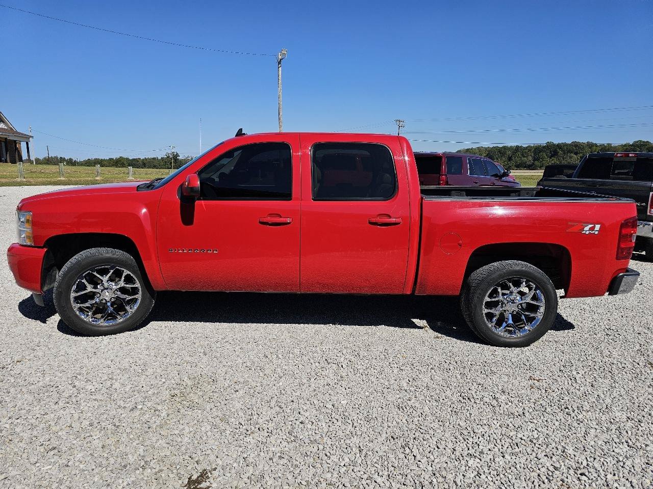 Used 2013 Chevrolet Silverado 1500 LTZ w/ Suspension Package, Off-Road AWD/4WD image 8