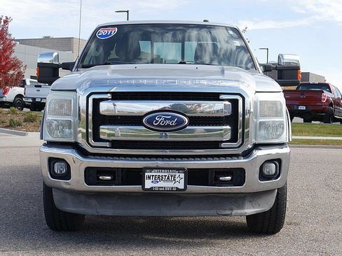 Used 2011 Ford F250 Lariat w/ Chrome Pkg image 8