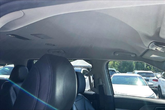 Used 2022 Kia Carnival LX FWD image 20