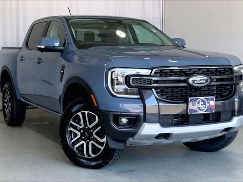 Used 2025 Ford Ranger Lariat w/ FX4 Off-Road Package AWD/4WD image 34