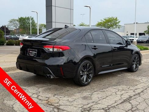 Used 2025 Toyota Corolla SE FWD image 3