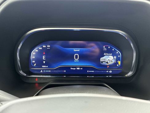 Certified 2024 Chevrolet Suburban High Country image 11