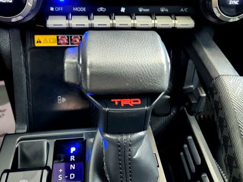 Used 2024 Toyota Tacoma TRD Sport w/ TRD Sport Premium Package AWD/4WD image 43