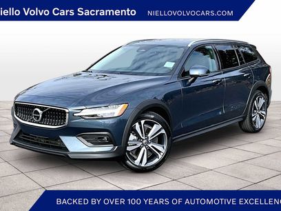 Used 2025 Volvo V60 B5 Cross Country Plus