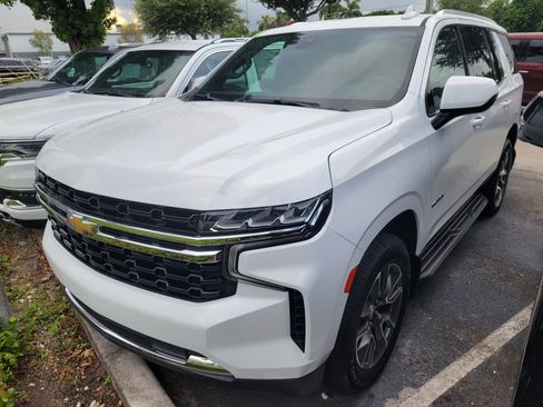Used 2021 Chevrolet Tahoe LS RWD image 2