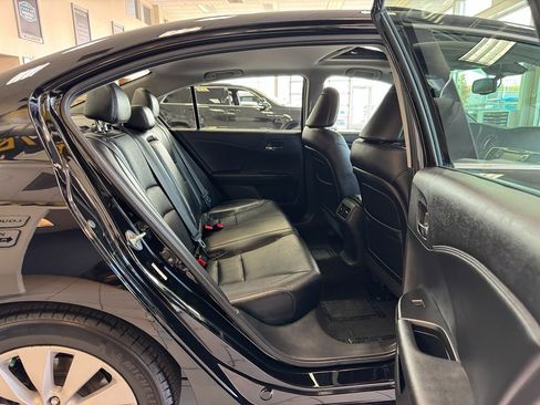 Used 2014 Honda Accord EX-L image 49