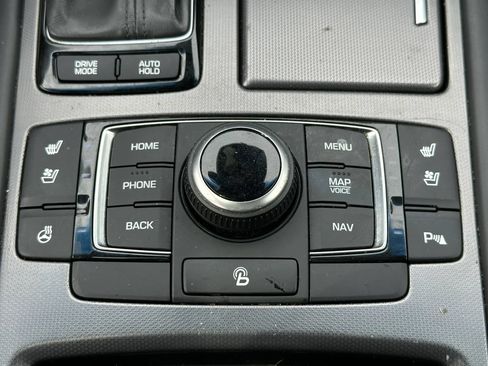 Used 2015 Hyundai Genesis 3.8 w/ Option Group 04 AWD/4WD image 32