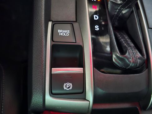 Used 2021 Honda Civic Sport image 41