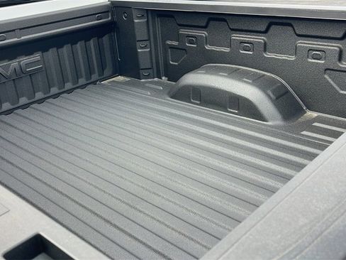 New 2026 GMC Sierra 2500 SLT w/ X31 Off-Road Package image 27