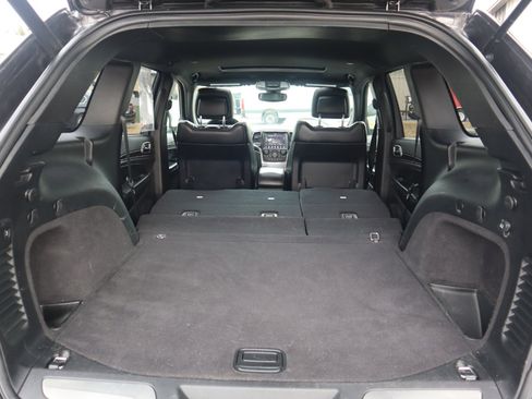 Used 2018 Jeep Grand Cherokee Limited image 47