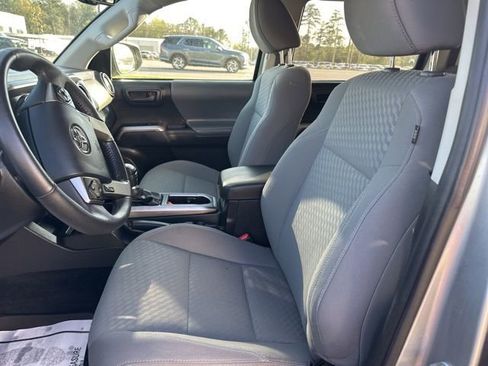 Used 2023 Toyota Tacoma SR5 RWD image 14