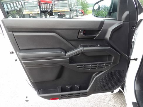Used 2024 Toyota Tacoma SR RWD image 14