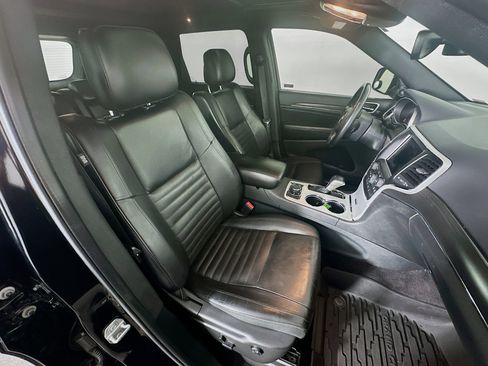 Used 2018 Jeep Grand Cherokee Limited AWD/4WD image 32