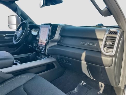 Used 2025 RAM 1500 Big Horn AWD/4WD image 28