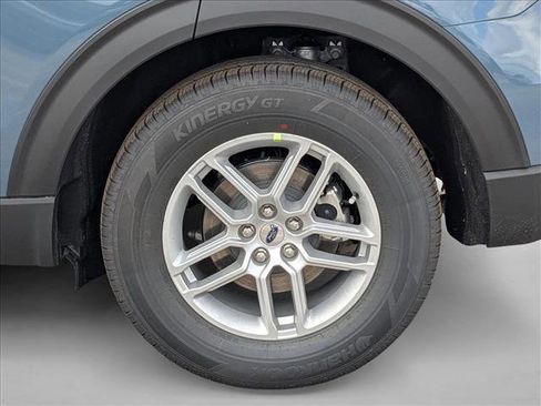 New 2026 Ford Explorer Active image 9