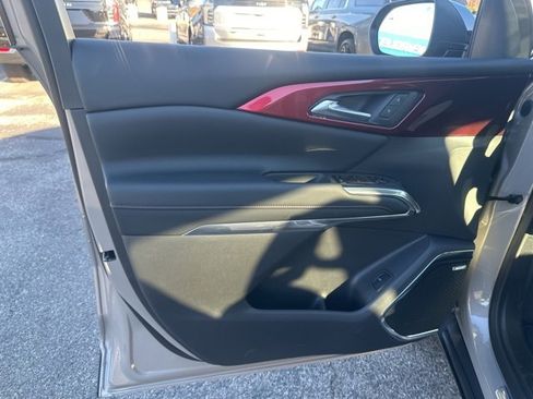 New 2026 Chevrolet Traverse Z71 image 11