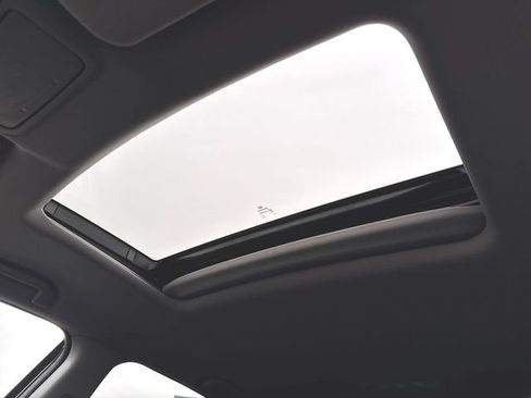 Used 2018 Honda Ridgeline RTL-E image 19