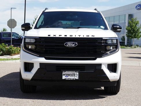 New 2027 Ford Expedition Platinum w/ Stealth Performance Package AWD/4WD image 8